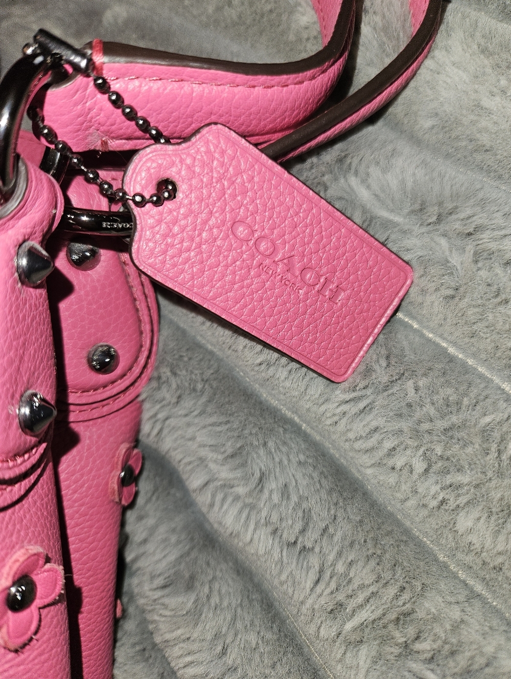 Coach Pink Leather Women's Bag - Picture 8 of 8